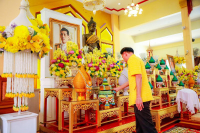 พิธีเจริญพระพุทธมนต์เฉลิมพระเกียรติพระบาทสมเด็จพระเจ้าอยู่หัว เนื่องในโอกาสมหามงคลเฉลิมพระชนมพรรษา 6 รอบ 28 กรกฎาคม 2567 ... พารามิเตอร์รูปภาพ 1