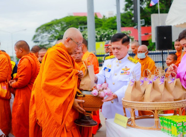 พิธีทำบุญตักบาตรถวายพระราชกุศล ... พารามิเตอร์รูปภาพ 8