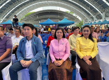 พิธีเปิดงานมหกรรมแสดงสินค้า ประจำภาคอีสาน จังหวัดบุรีรัมย์ ... พารามิเตอร์รูปภาพ 3