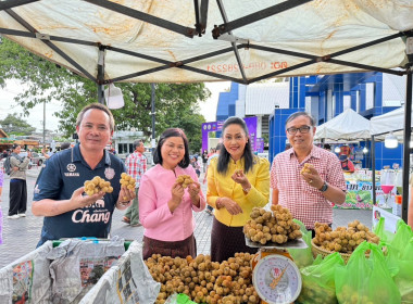 พิธีเปิดงานมหกรรมแสดงสินค้า ประจำภาคอีสาน จังหวัดบุรีรัมย์ ... พารามิเตอร์รูปภาพ 9