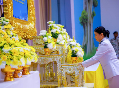 สหกรณ์จังหวัดบุรีรัมย์ ร่วมพิธีวางพานพุ่มดอกไม้สด ... พารามิเตอร์รูปภาพ 2