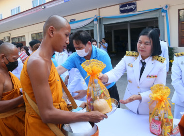 เข้าร่วมกิจกรรมน้อมรำลึกในพระกรุณาธิคุณเนื่องในโอกาสเฉลิมฉลองวาระครบรอบ 100 ปี วันประสูติสมเด็จพระเจ้าพี่นางเธอ เจ้าฟ้ากัลยาณิวัฒนา กรมหลวงนราธิวาสราชนครินทร์ ... พารามิเตอร์รูปภาพ 2