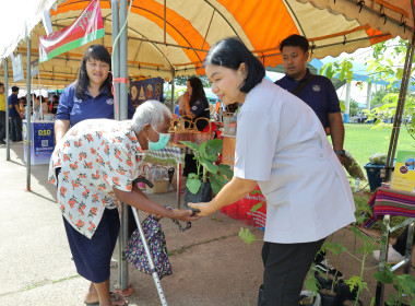 สหกรณ์จังหวัดบุรีรัมย์ ร่วมออกหน่วยแพทย์เคลื่อนที่ พอ.สว. ... พารามิเตอร์รูปภาพ 9