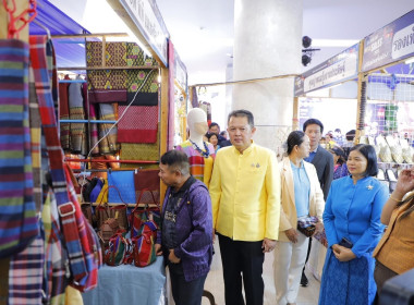 สหกรณ์จังหวัดบุรีรัมย์ร่วมงานเปิดกิจกรรม ... พารามิเตอร์รูปภาพ 9