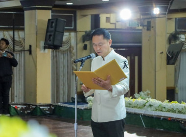 สหกรณ์จังหวัดบุรีรัมย์ พิธีวางพานพุ่มดอกไม้สด ... พารามิเตอร์รูปภาพ 3