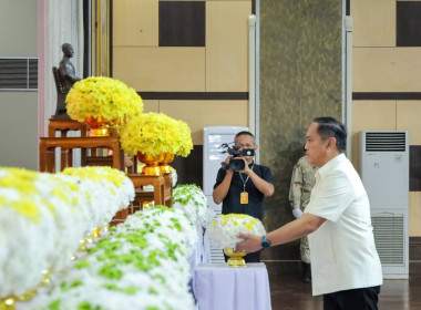 สหกรณ์จังหวัดบุรีรัมย์ พิธีวางพานพุ่มดอกไม้สด ... พารามิเตอร์รูปภาพ 14