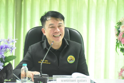 อธิบดีกรมส่งเสริมสหกรณ์ พร้อมด้วย นางสาวเบญจพร ชาครานนท์ ... พารามิเตอร์รูปภาพ 1