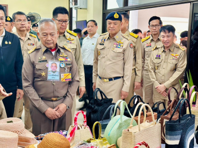 พล.อ.อ.สถิตย์พงษ์ สุขวิมล ... พารามิเตอร์รูปภาพ 1