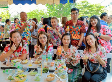 สหกรณ์จังหวัดบุรีรัมย์ พร้อมด้วยข้าราชการ พนักงานราชการ ... พารามิเตอร์รูปภาพ 12