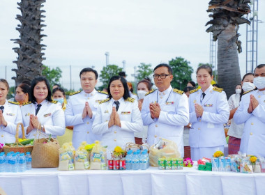 เข้าร่วมพิธีทำบุญตักบาตรถวายพระราชกุศล ... พารามิเตอร์รูปภาพ 4