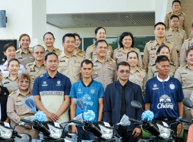 สหกรณ์จังหวัดบุรีรัมย์ ร่วมพิธีมอบรางวัลใหญ่ รถยนต์ ... พารามิเตอร์รูปภาพ 7