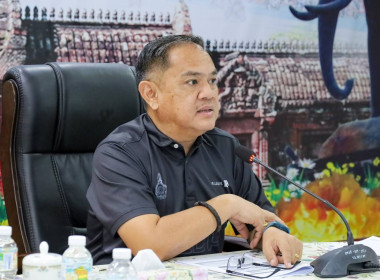 สหกรณ์จังหวัดบุรีรัมย์ ประธานในการประชุมข้าราชการ ... พารามิเตอร์รูปภาพ 1