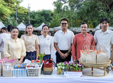 สหกรณ์จังหวัดบุรีรัมย์ ร่วมทำบุญตักบาตรเทโวโรหณะ ... พารามิเตอร์รูปภาพ 13