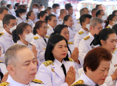 ร่วมพิธีทำบุญตักบาตร “วันนวมินทรมหาราช” พารามิเตอร์รูปภาพ 3