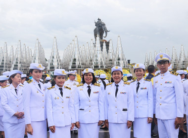 ร่วมพิธีวางพวงมาลาเนื่องในวันคล้ายวันสวรรคตพระบาทสมเด็จพระบรมชนกาธิเบศร มหาภูมิพลอดุลยเดชมหาราช บรมนาถบพิตร 13 ตุลาคม 2566 “วันนวมินทรมหาราช” ... พารามิเตอร์รูปภาพ 9