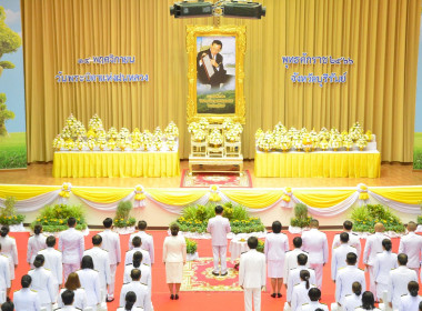 เข้าร่วมพิธีวางพานพุ่มดอกไม้สดถวายราชสักการะแด่พระบาทสมเด็จพระบรมชนกาธิเบศร มหาภูมิพลอดุลยเดชมหาราช บรมนาถบพิตร เนื่องใน “วันพระบิดาแห่งฝนหลวง” ... พารามิเตอร์รูปภาพ 8