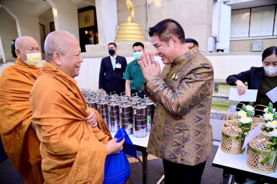 ทำบุญเนื่องในเทศกาลปีใหม่ กระทรวงเกษตรและสหกรณ์ พารามิเตอร์รูปภาพ 1