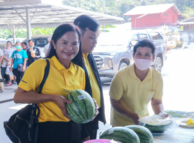 เข้าตรวจเยี่ยมตลาดนัดสินค้าเกษตรของสมาชิกสหกรณ์การเกษตรนางรอง จำกัด ... พารามิเตอร์รูปภาพ 7